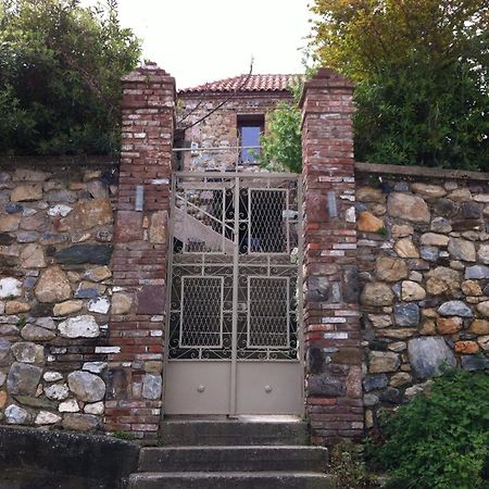 Feel Like Home In Lesvos Mytilene Exterior photo