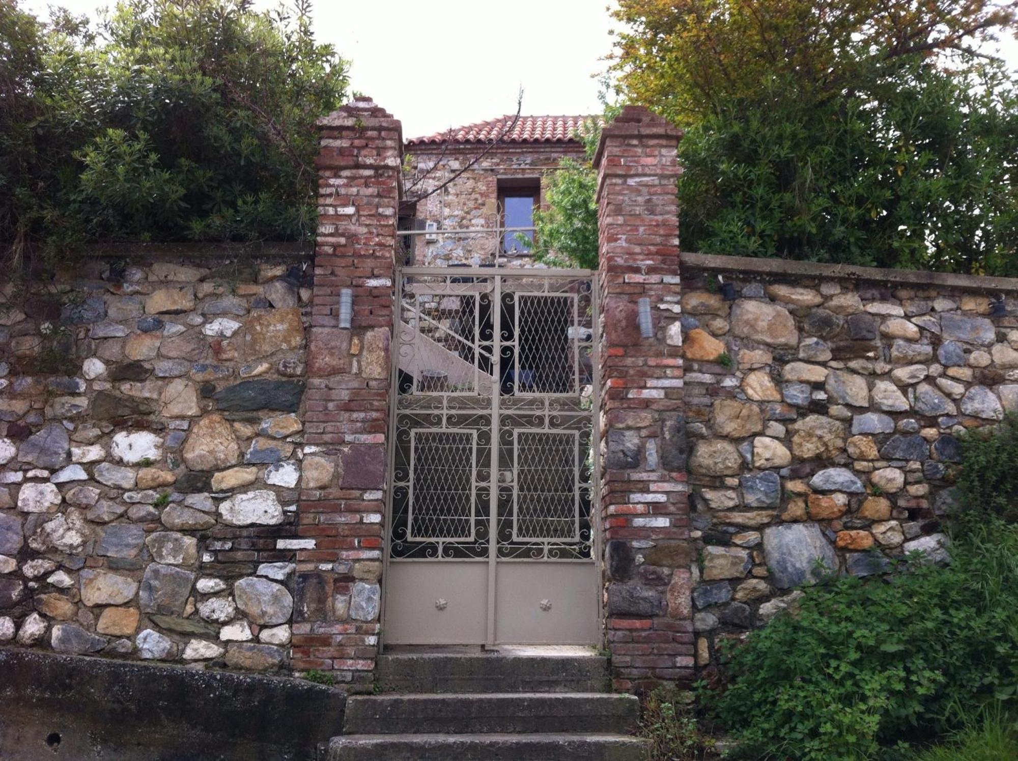 Feel Like Home In Lesvos Mytilene Exterior photo